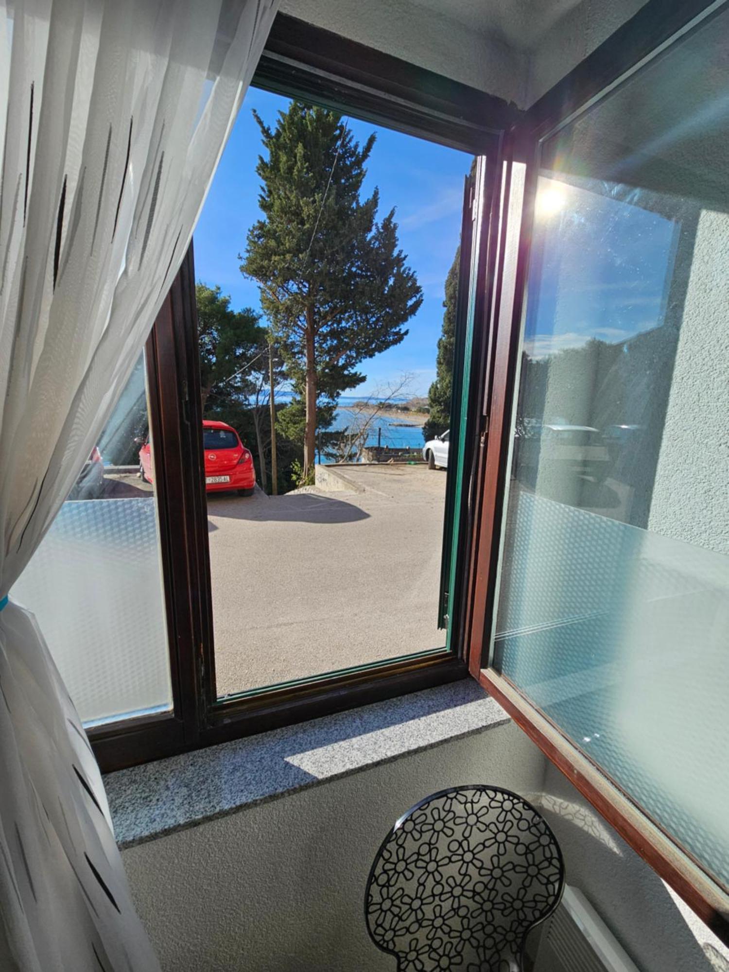 Morska Postelja - Sea Bed Apartment Omis Exterior photo